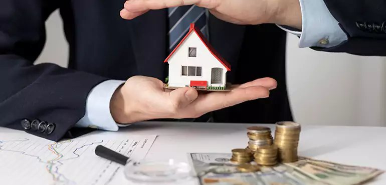 Who Do We Buy Houses From in Cleveland, OH?